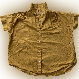 Everlane light blouse